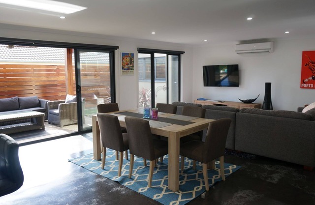 Ben Place Modern 