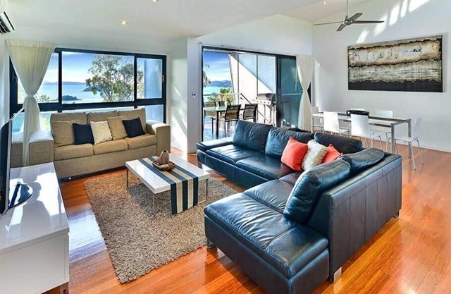 Pinnacle 2 - Seaview Apartment on Hamilton Island in Hamilton Island
