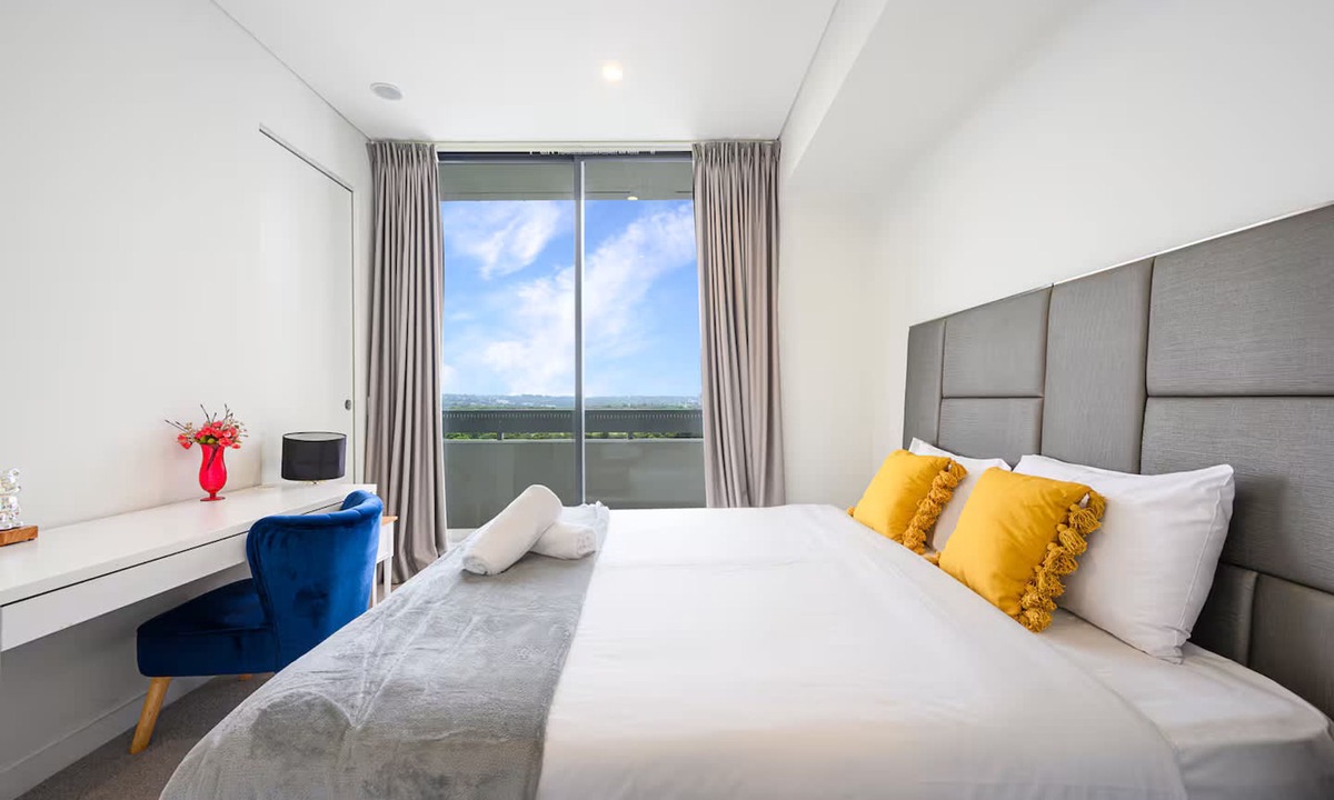 Lidcombe Apartment | Metawisebnb Executive 2-bedroom Stadium View Apartment W Parking