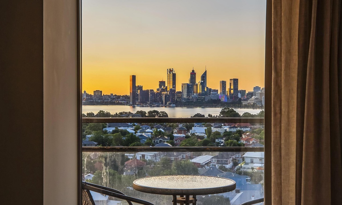 South Perth Hotel | Metro Hotel Perth