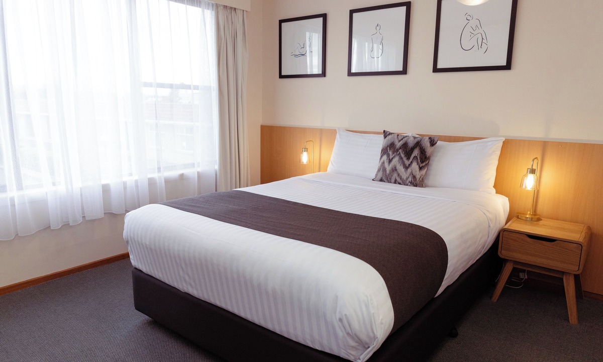 Devonport Hotel | Barclay Motor Inn