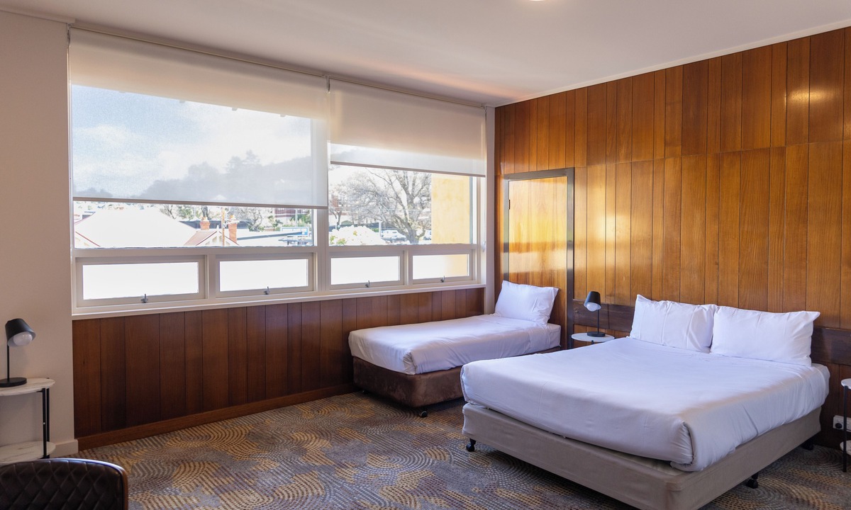 North Hobart Hotel | Black Buffalo Hotel