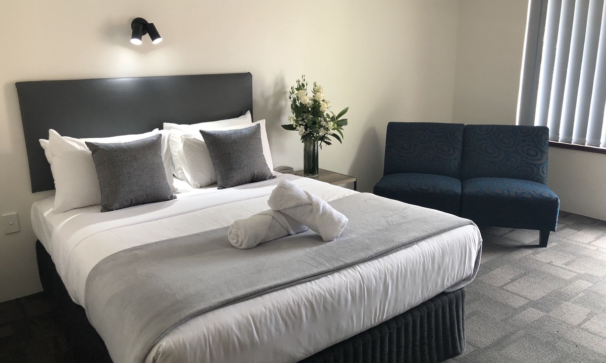 Rockingham Hotel | Hotel Clipper