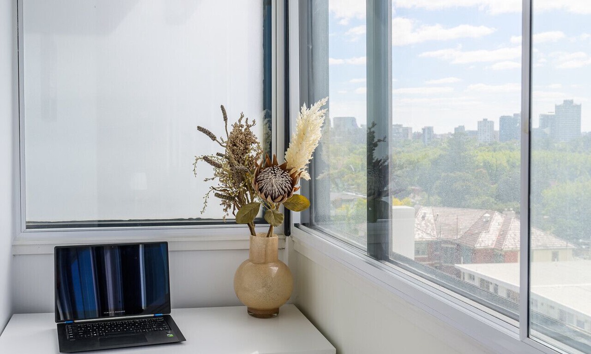 St Kilda West Apartment | Jade St Kilda Beach Side Uninterrupted Views