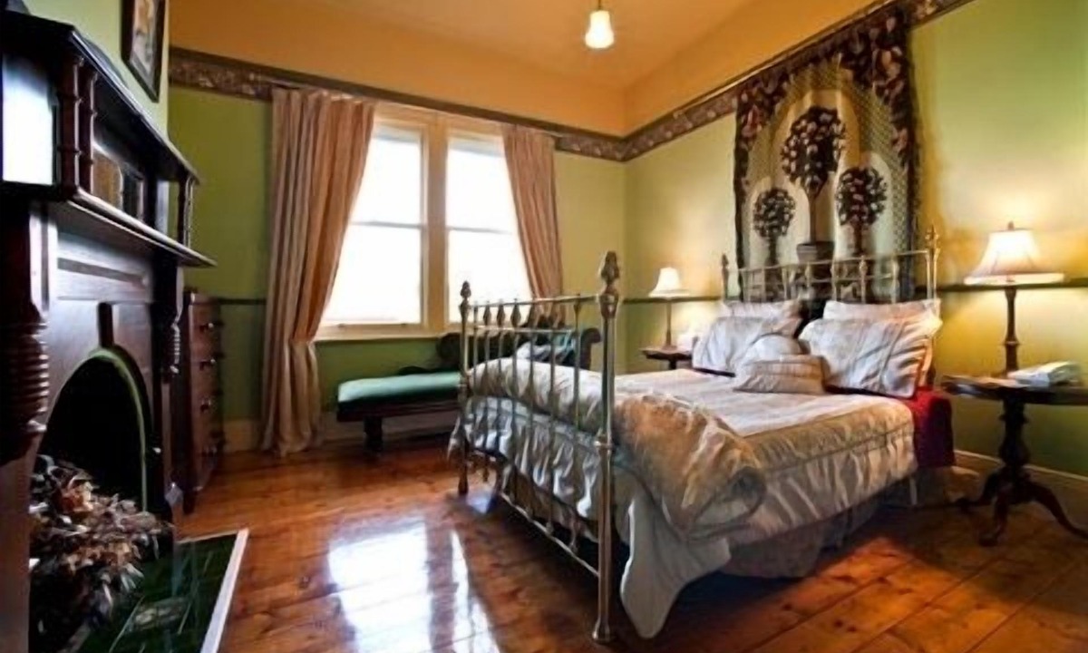 Burnie Cottage | The Duck House