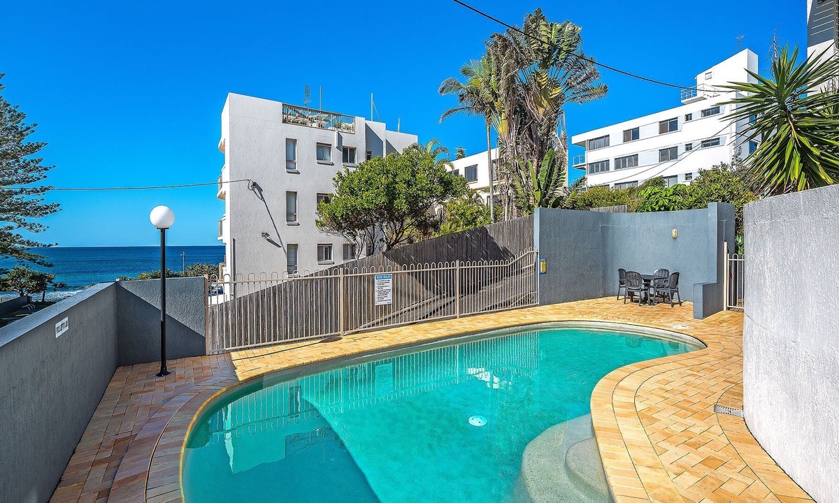 Caloundra Apartment | Linden Terrace Unit 2 Kings Beach QLD