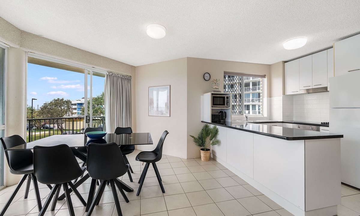 Kings Beach Apartment | Montego Unit 3 Kings Beach QLD