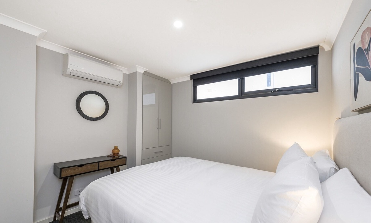 Leederville Apartment | Fun for Families: Location, Cinema, Games, Wifi