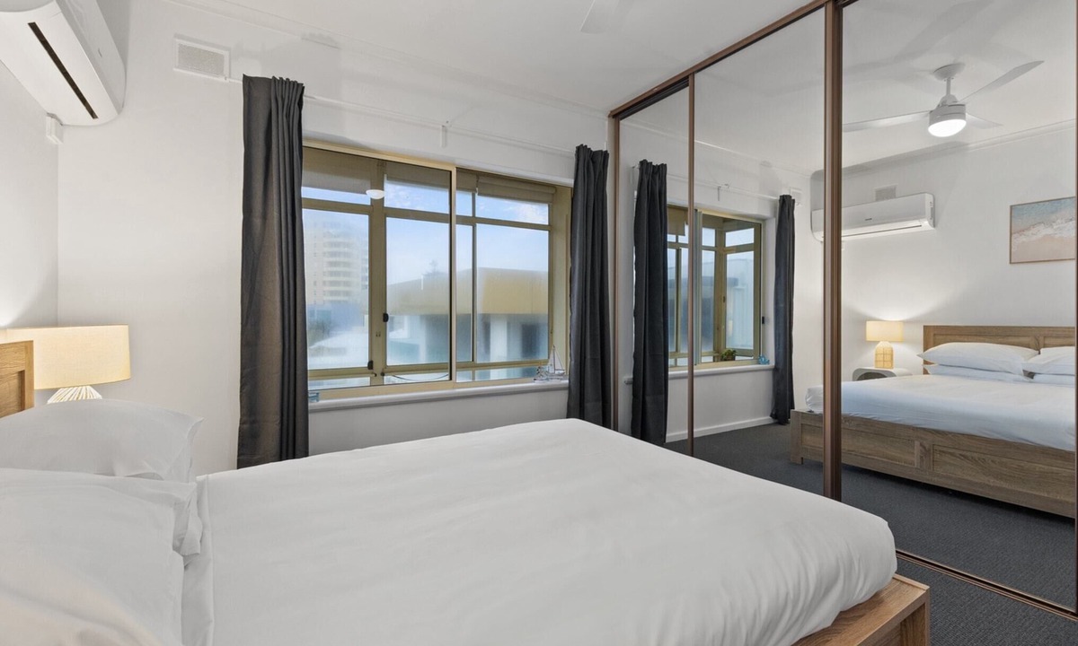 Glenelg North Apartment | Beachside 2-Bed Apartment with Balcony Views