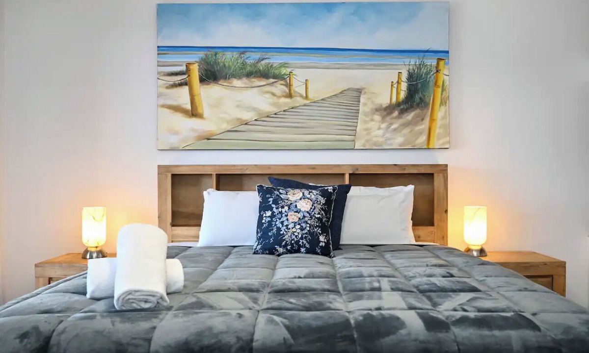 Pelican Waters Apartment | Take time to look through the stunning photos of this unique waterfront home.