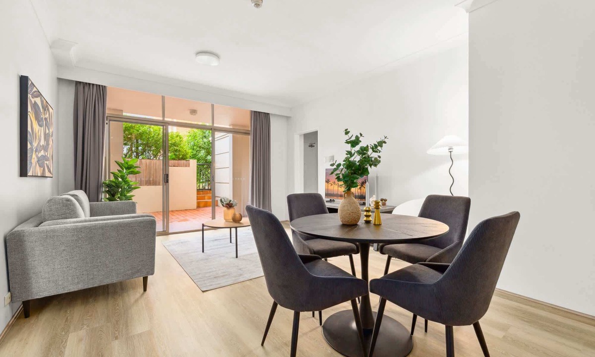 Camperdown Apartment | Bright Inner-West Stay with Pool Access
