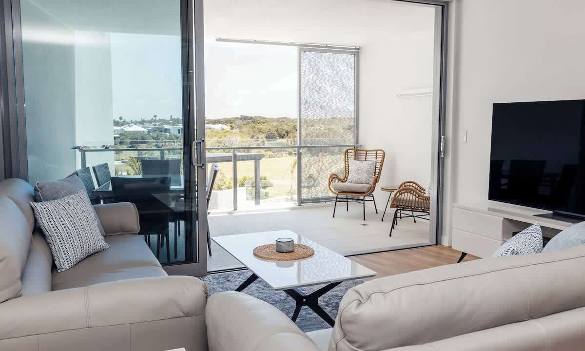 Bokarina Apartment | Azzure Bliss at Bokarina Beach