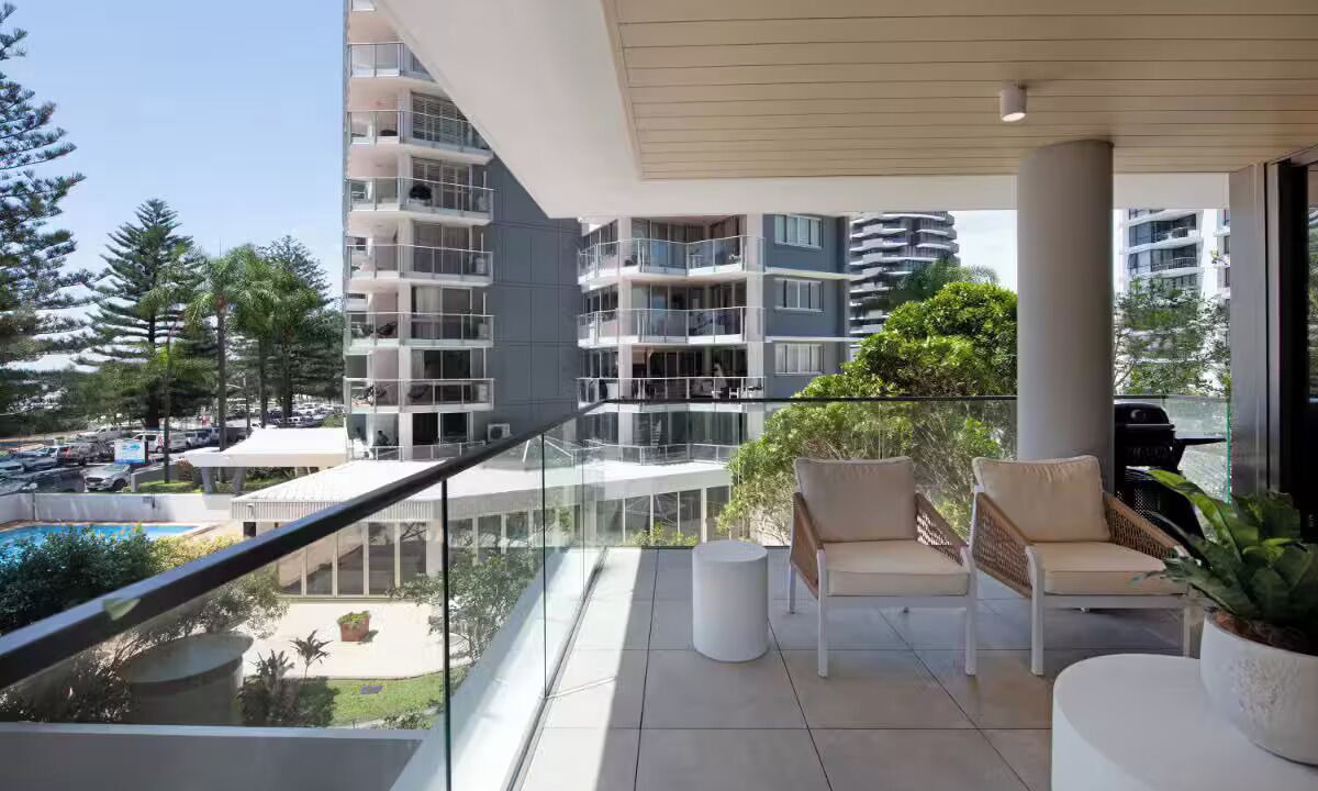 Burleigh Heads Apartment | Luxury Villas Burleigh Bliss (Ocean Views)