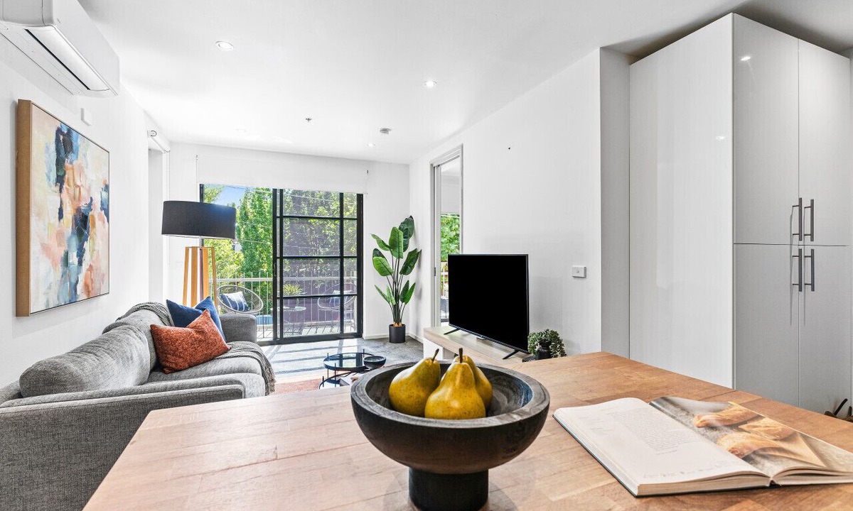 Saint Kilda South Apartment | Barkly Beachside Escape