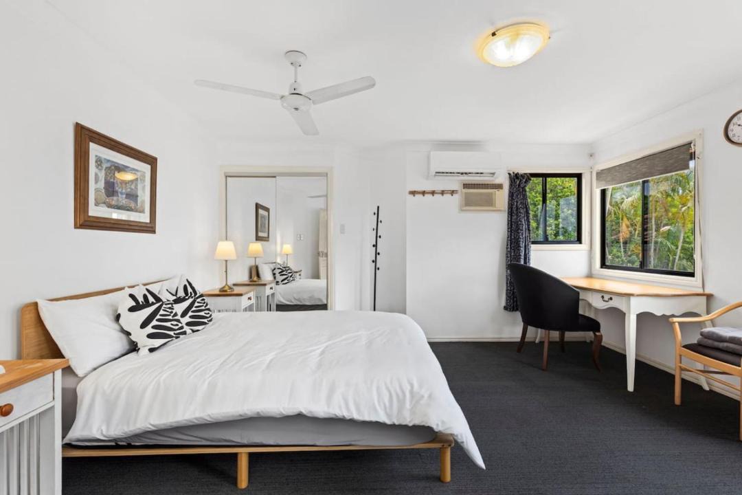 Daisy Hill Villa | 4BR Villa with Pool and Garden - Daisy Hill