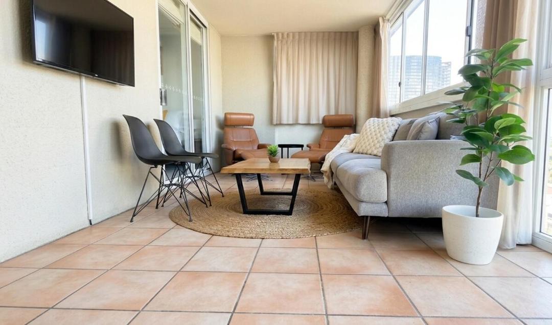 Fortitude Valley Apartment | Resort 2BR - Lagoon Pool Spa gym - Sleeps 6 - Baby Stay Equipped - Free Parking