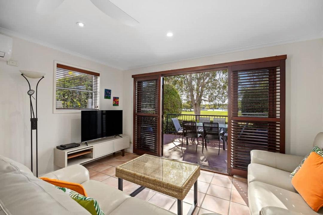 Noosaville Apartment | Villa Aqua Riverside Retreat with Pool