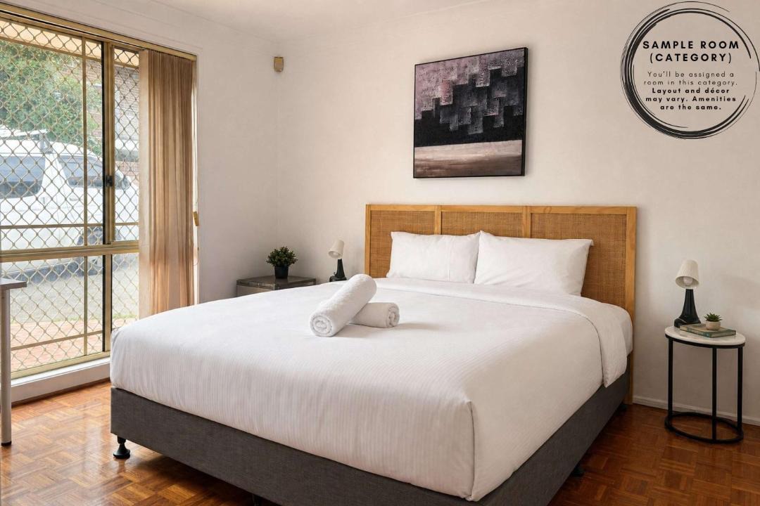 Guildford House | Convenient Western Sydney Double Bed Room Stay - Shared Bathroom