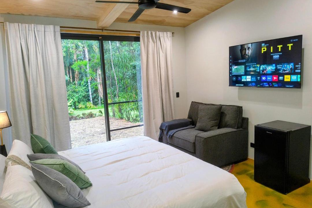 Glass House Mountains Cabin | Glass House Mountains Retreat Sunshine Coast