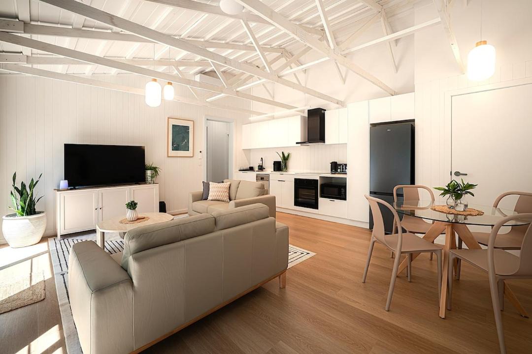 Ewingsdale Apartment | Byron Bungalow - Brand New luxury Bungalow
