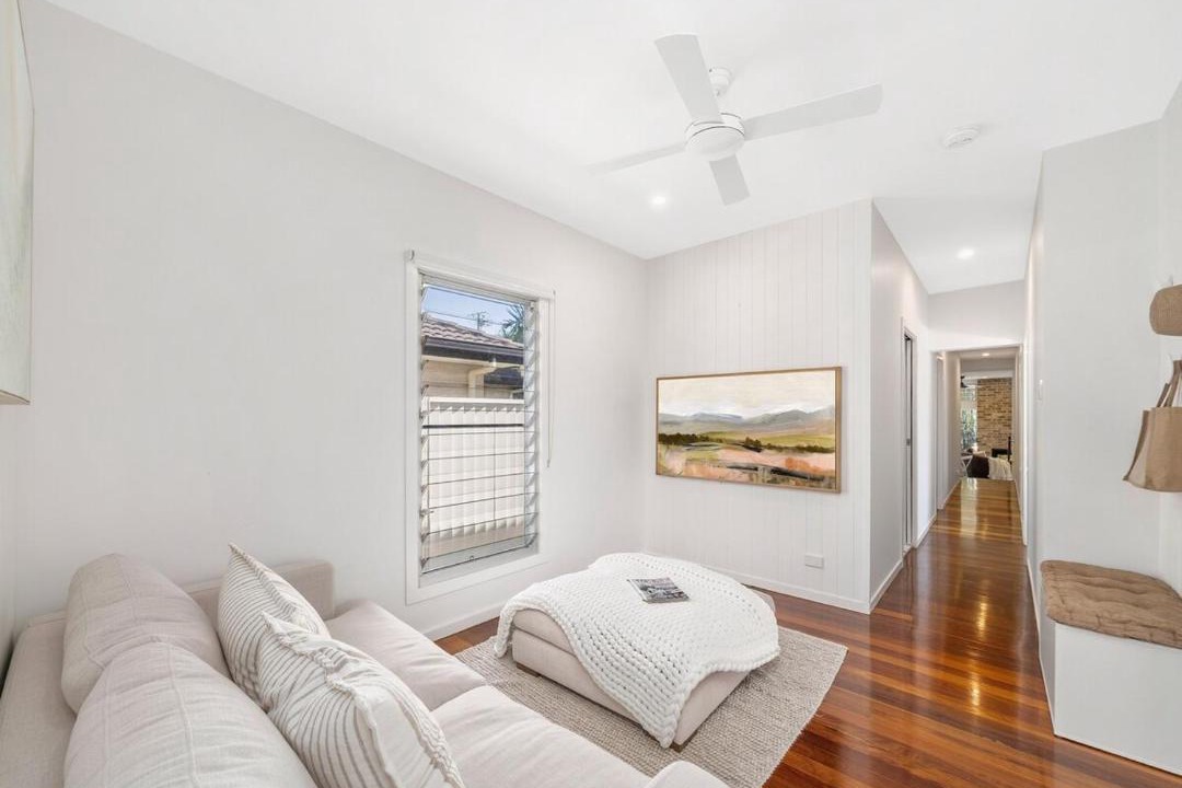Scarborough House | Serenity & Poolside Sun - 400m to Beach