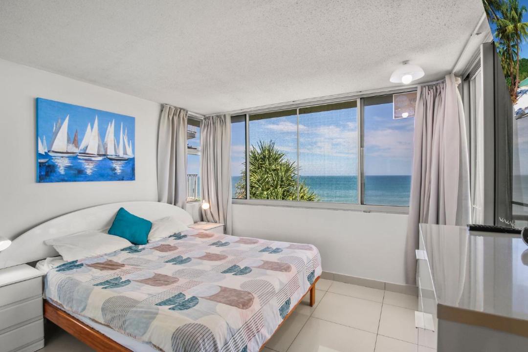 Caloundra Apartment | Monterey Lodge Unit 10 27 Warne Terrace Kings Beach
