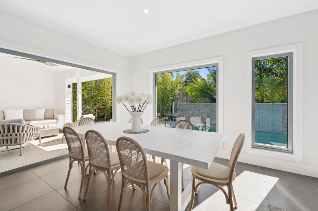 Korora House | Gerald's Break Away - Style and luxury with Pool