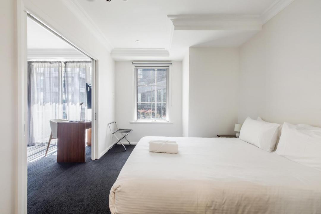 South Yarra Apartment | Modern Nomads Chapel Street 1BR Walk to Iconic Shopping District