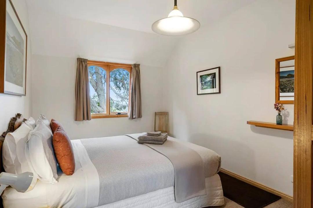 Kettering Apartment | The Wine Loft - A unique family getaway at Herons Rise Vineyard