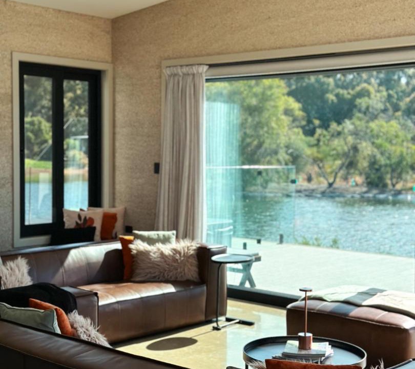 Wilyabrup House | INDICA HEMP HOUSE - Multi Award Winning-Luxury-Eco designed house-lake views-hot tub-Cinema