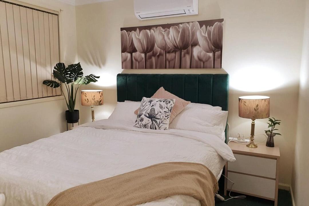 Worrigee House | Worrigee house 3 mins walk to grocery & hospital