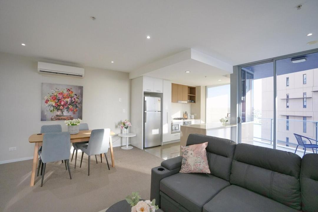 Hamilton Apartment | Relax & Unwind Riverside Home
