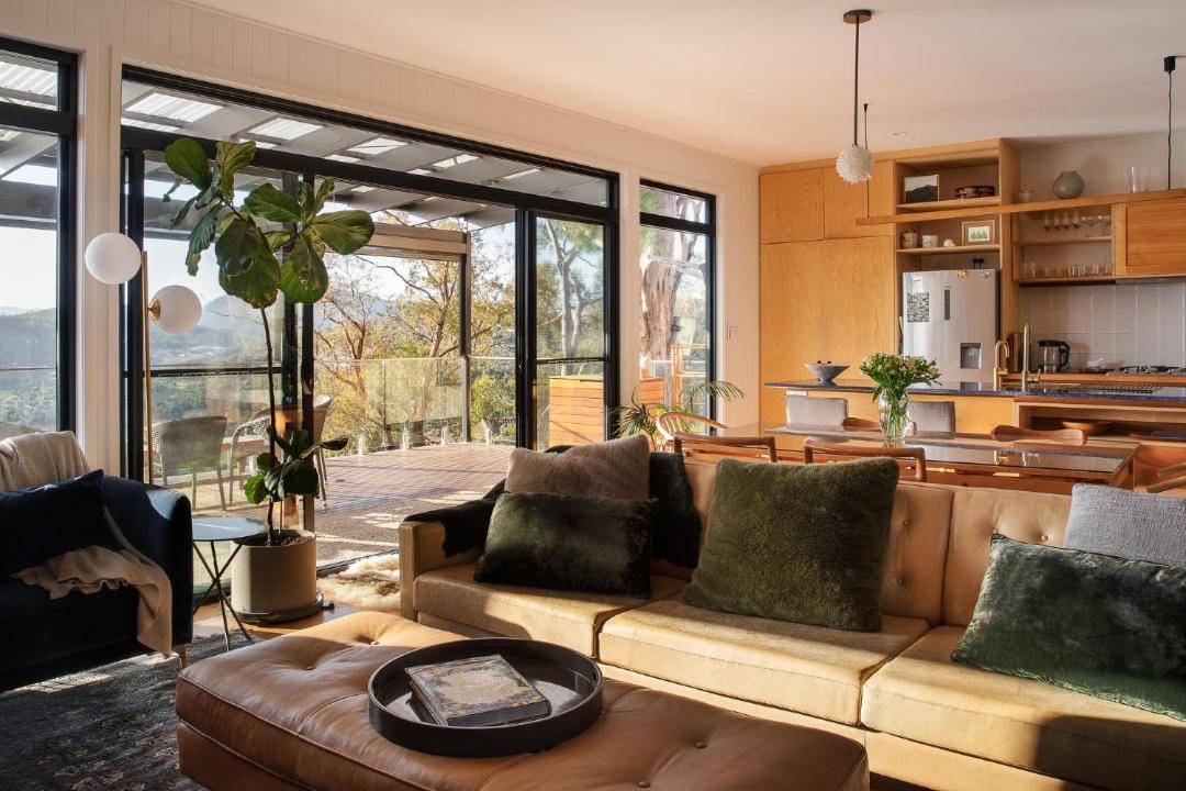 Geilston Bay House | Fig Place Wonderful Vista