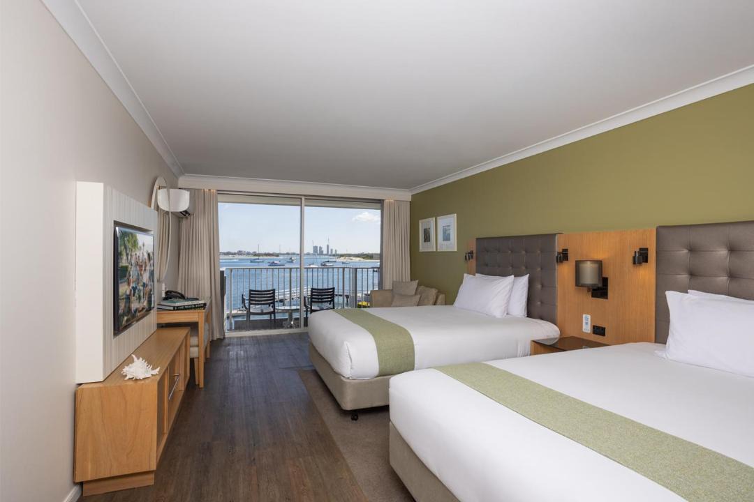 Main Beach Resort | Sea World Resort