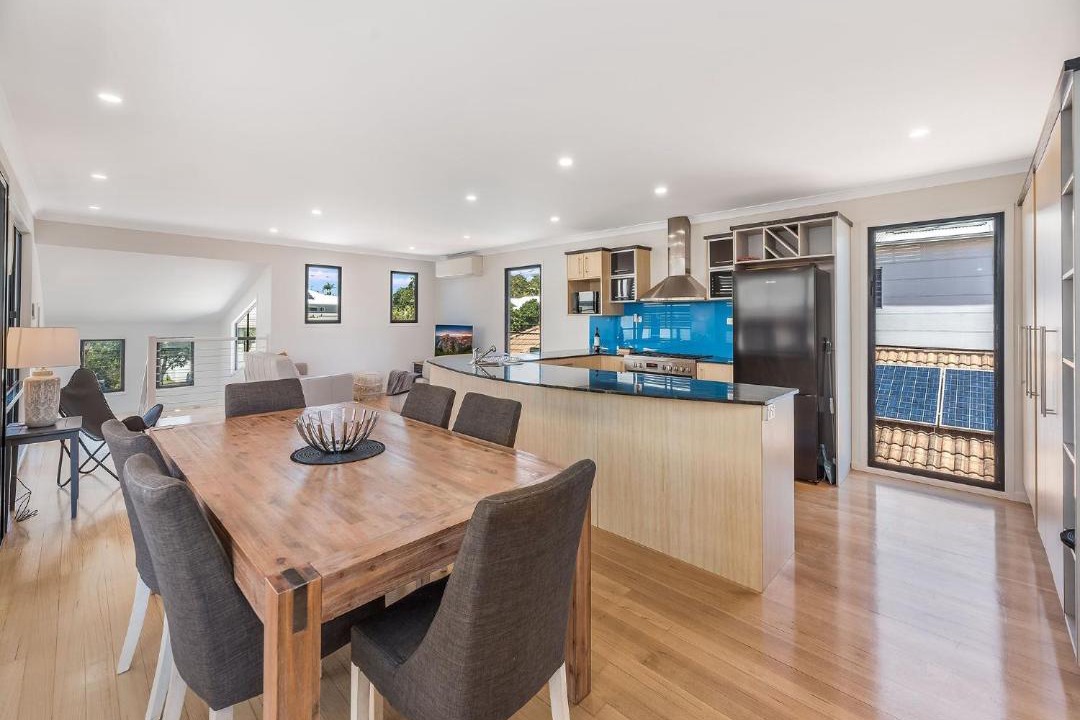 Moffat Beach House | 22 Seaview Terrace Moffat Beach