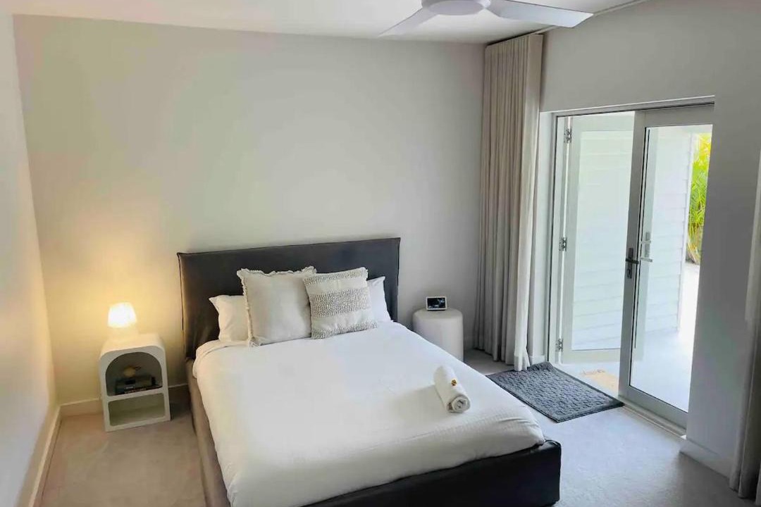 Wamberal House | Ocean Lake Oasis