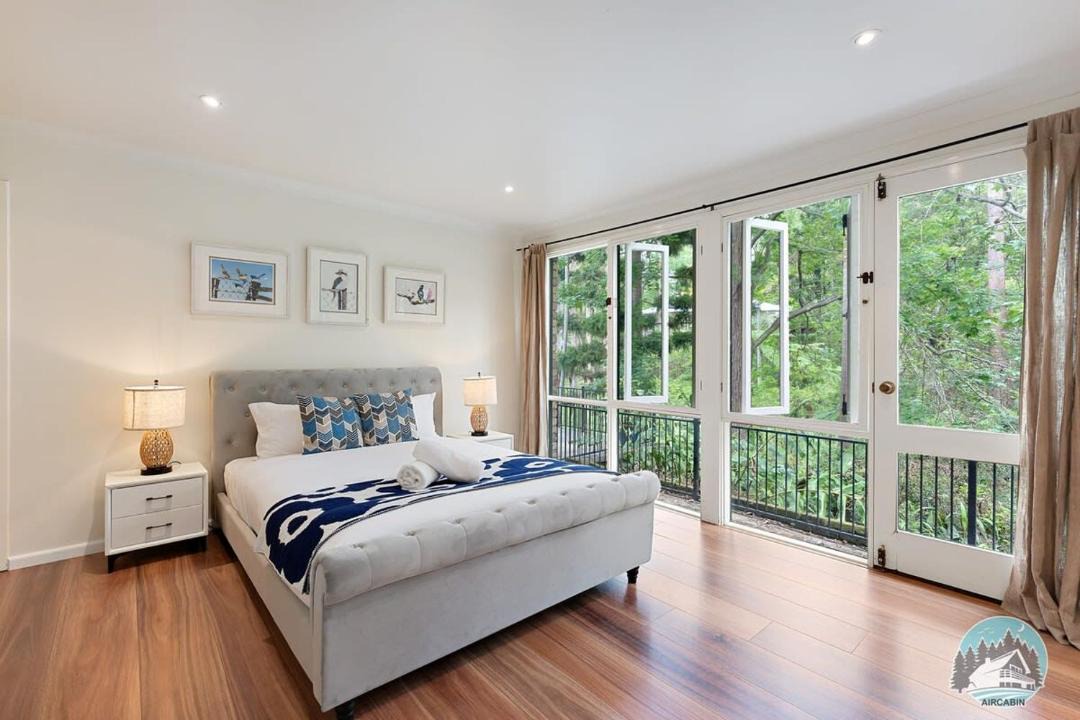 Warrawee House | Aircabin - Warrawee - Sydney - 5 Beds House