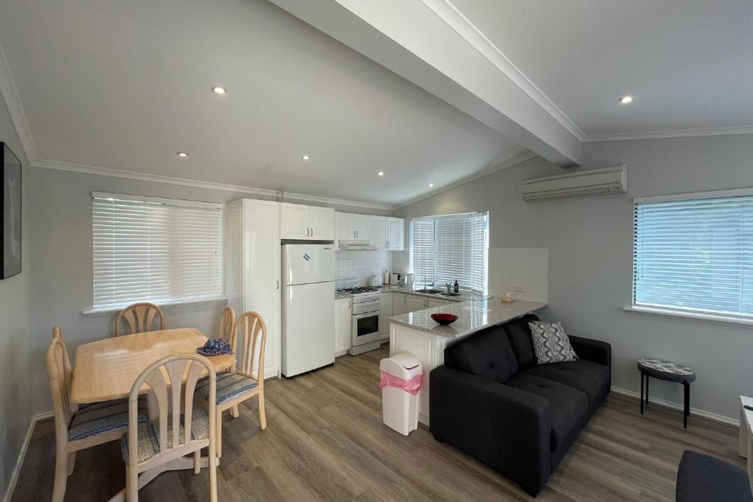 Broadwater Ski Chalet | Budgie Smuggler - Cabin 96 Geographe Bay Holiday Park