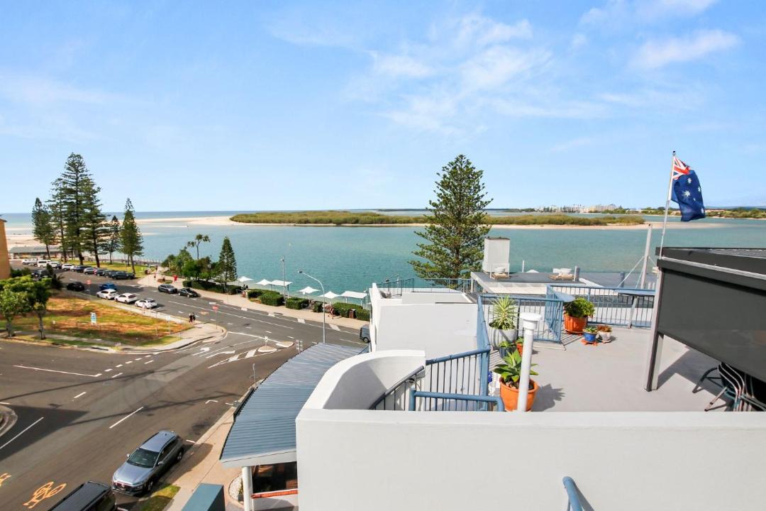 Caloundra Apartment | Unit 65 Grand Pacific Resort Bulcock St Caloundra