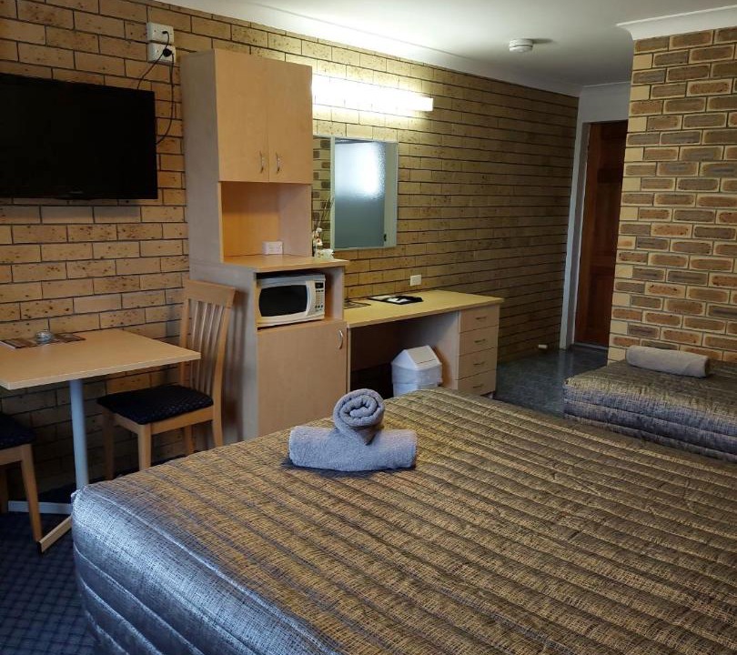 Tenterfield Hotel | Settlers Motor Inn