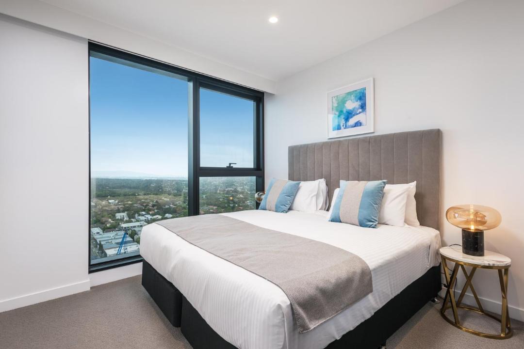 Box Hill Apartment | Sky One Apartments by CLLIX