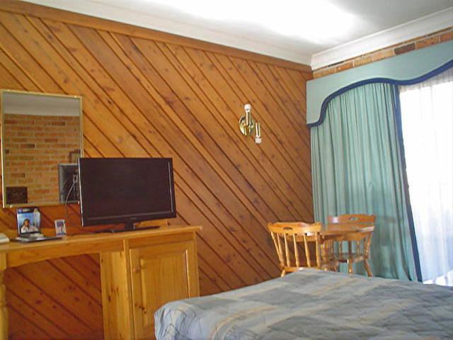Coonabarabran Hotel | Coachmans Rest Motor Lodge