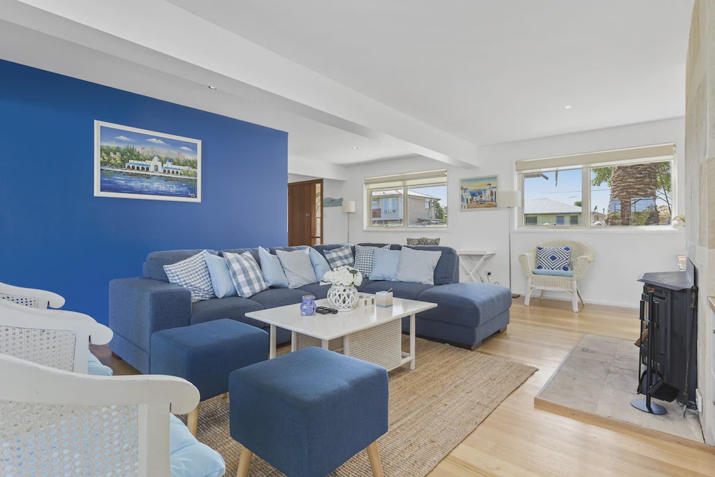 Photo of Livingroom in Safety Beach