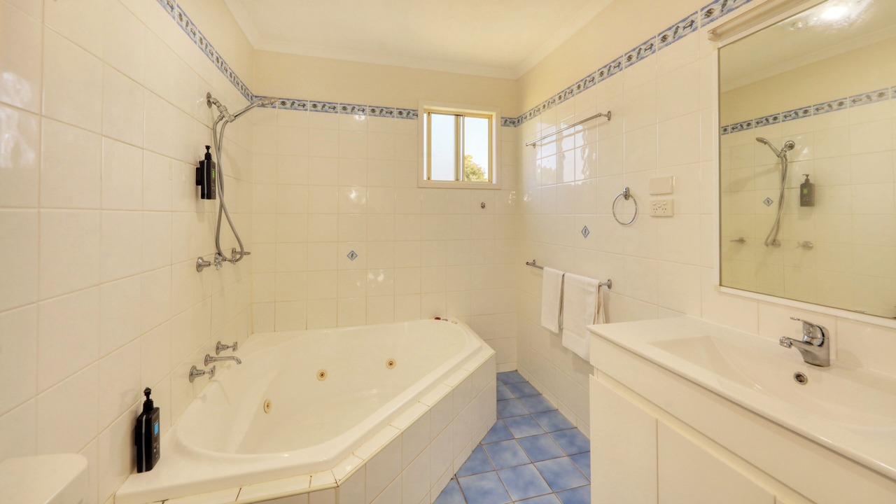 Photo of Bathroom in Eden