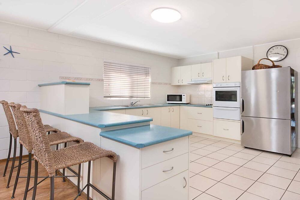 Photo of Kitchen in Moffat Beach