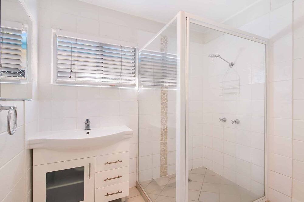 Photo of Bathroom in Moffat Beach