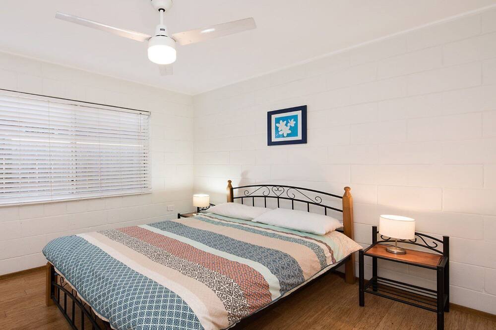 Photo of Bedroom in Moffat Beach