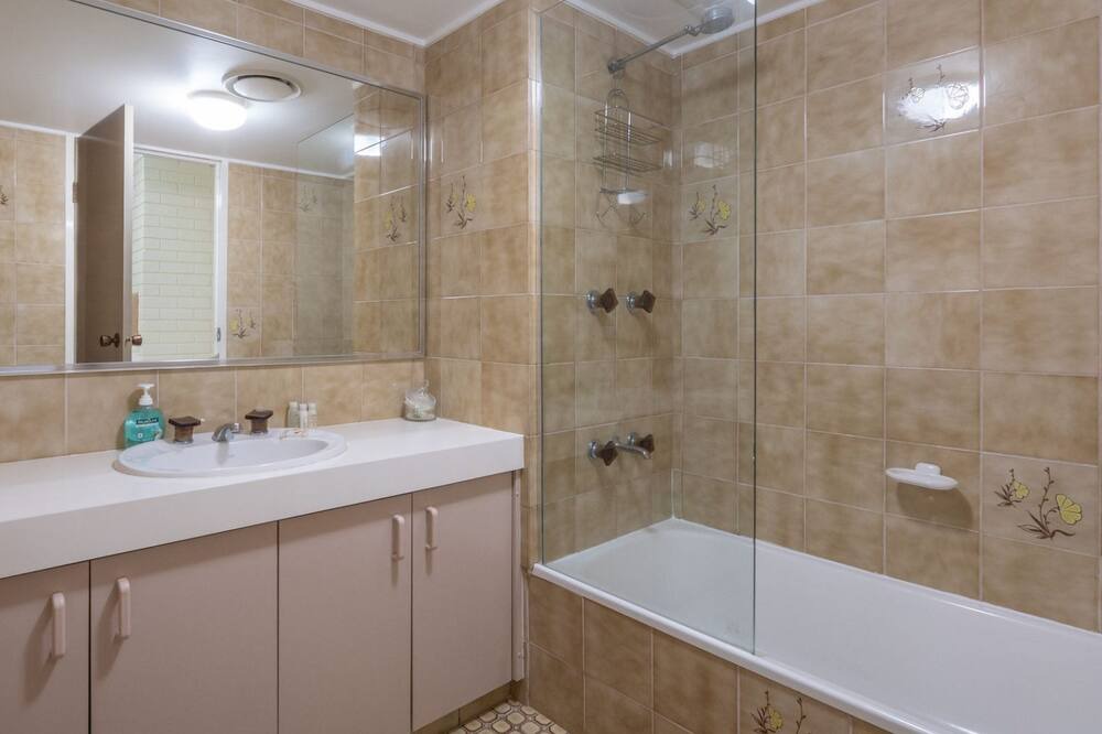 Photo of Bathroom in Caloundra