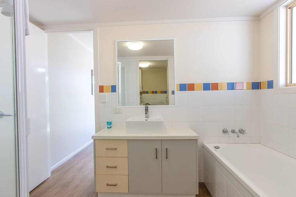 Photo of Bathroom in Hastings Point