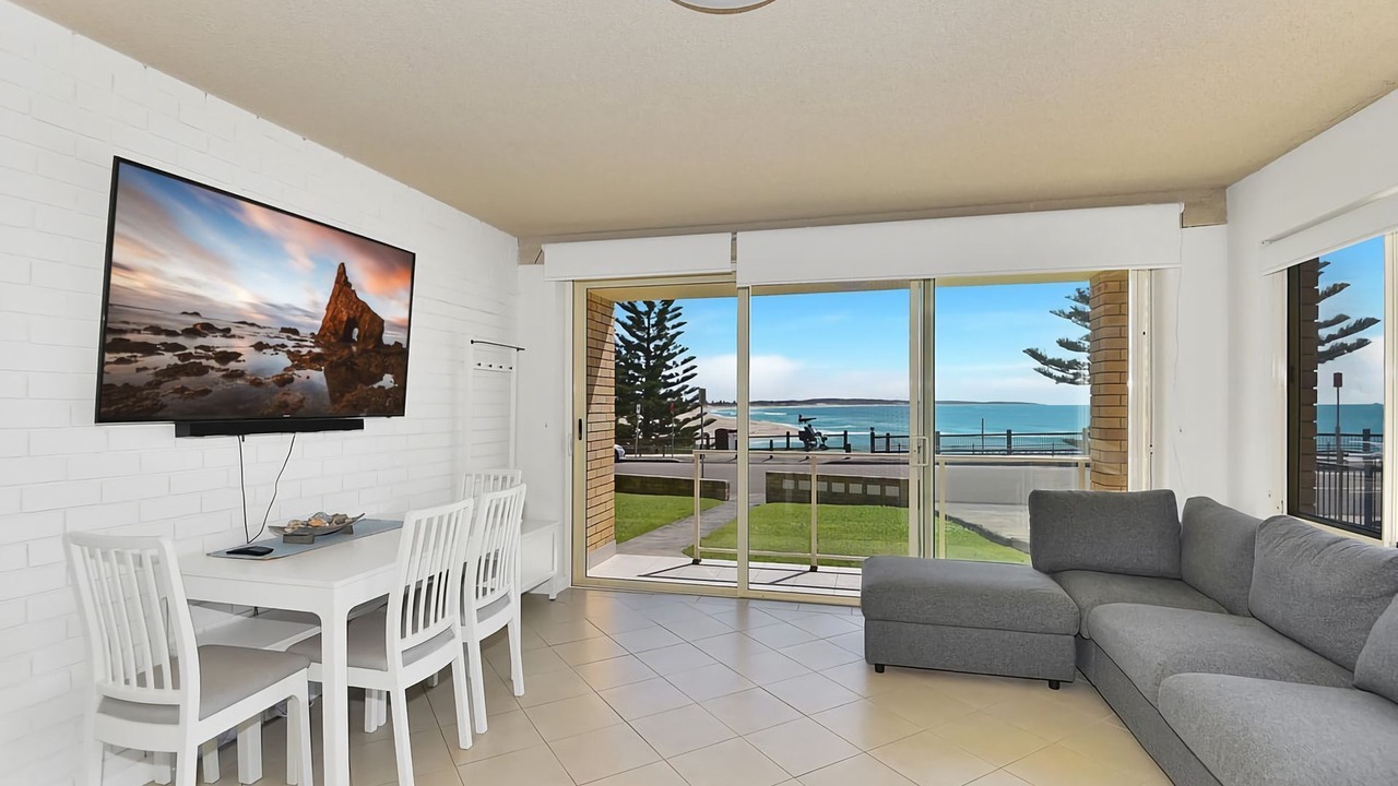 Photo of Livingroom in The Entrance